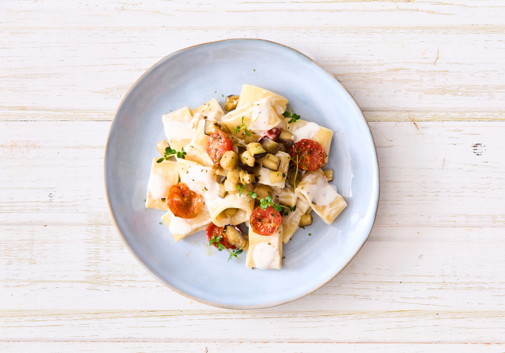 Calamarata con pomodori arrostiti e melanzane0286_m_sito